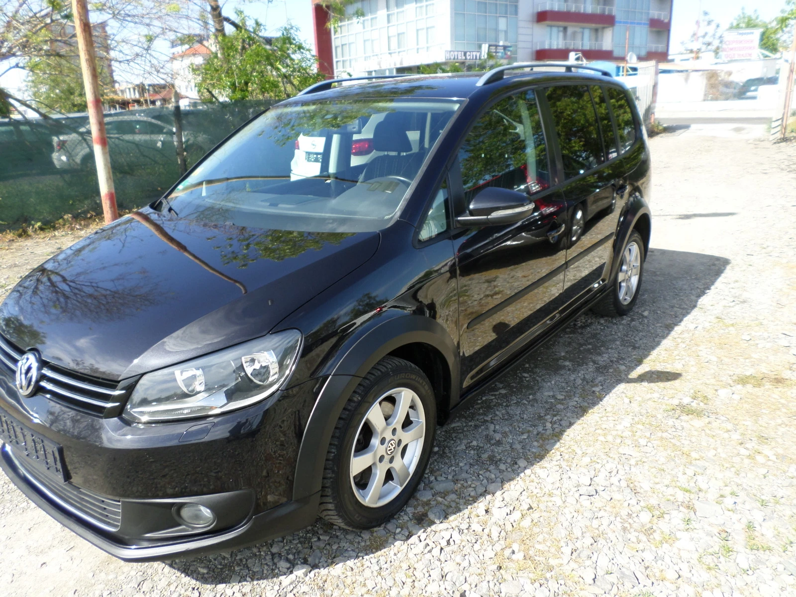 VW Touran 2.0TDI CROSS 140PS - изображение 3