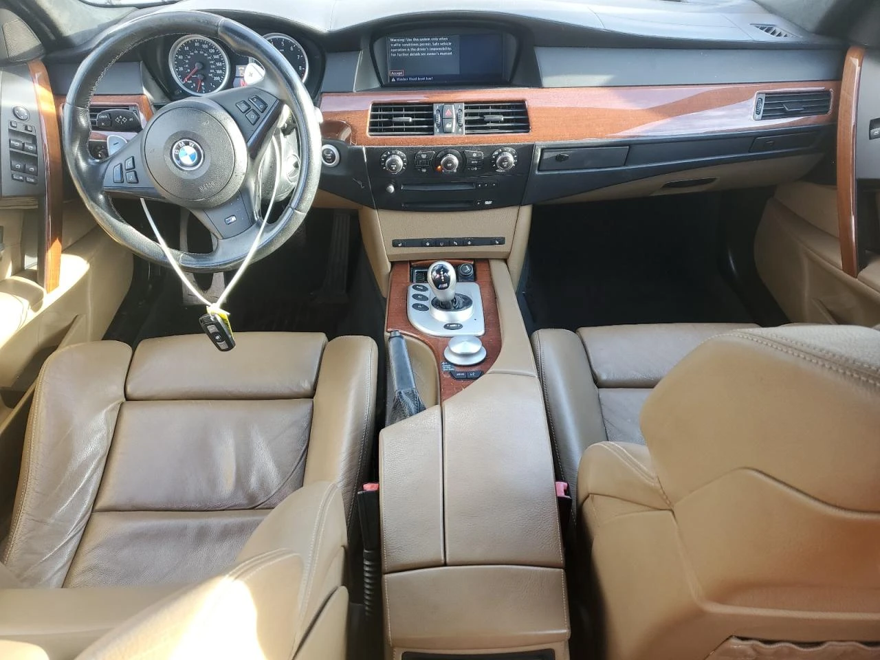 BMW M5 5.0 V10 - изображение 8