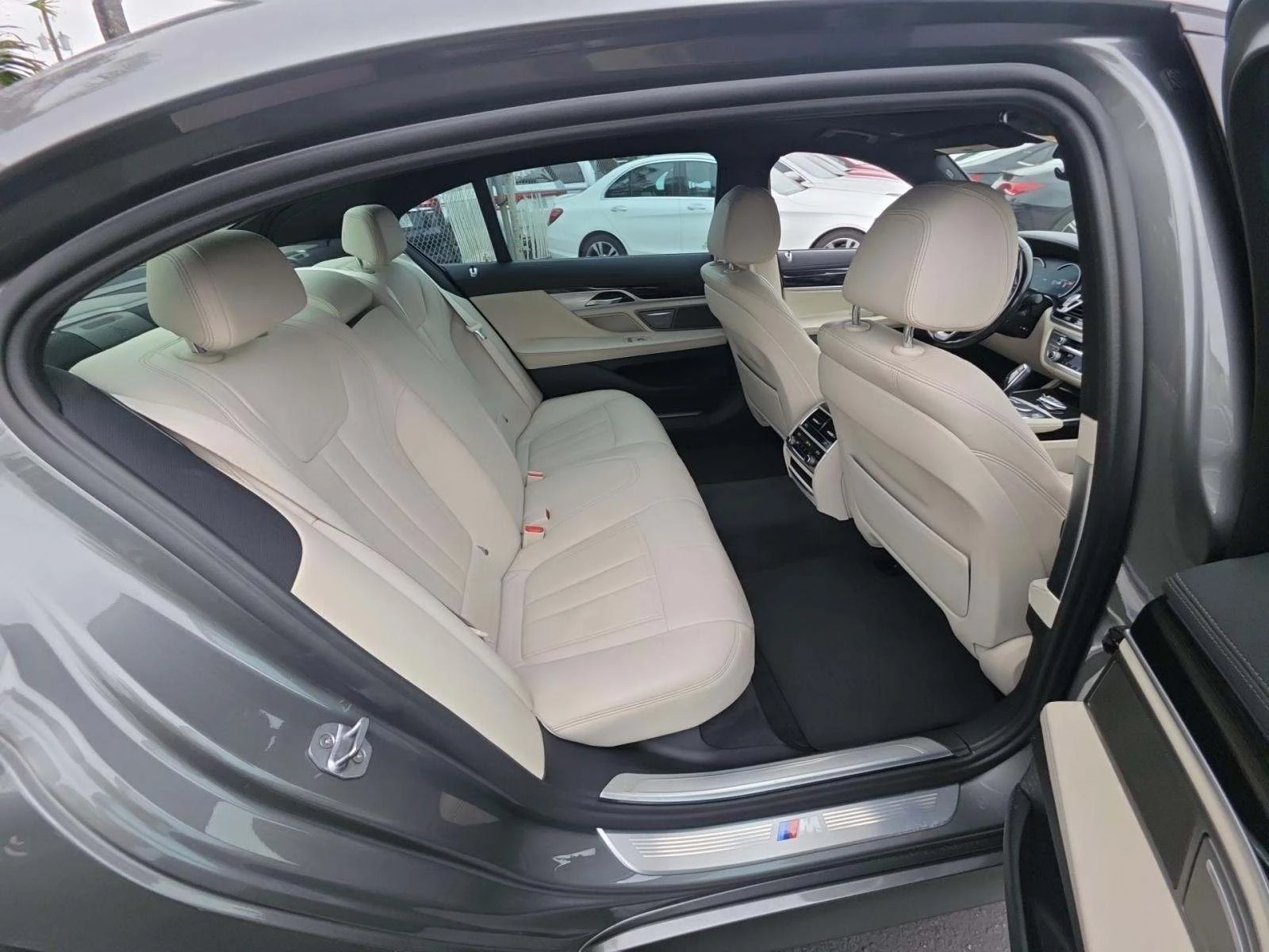 BMW 740 M* SPORT* HARMON* KARDON* LANE* ASSIST*  | Mobile.bg � ����������� 12