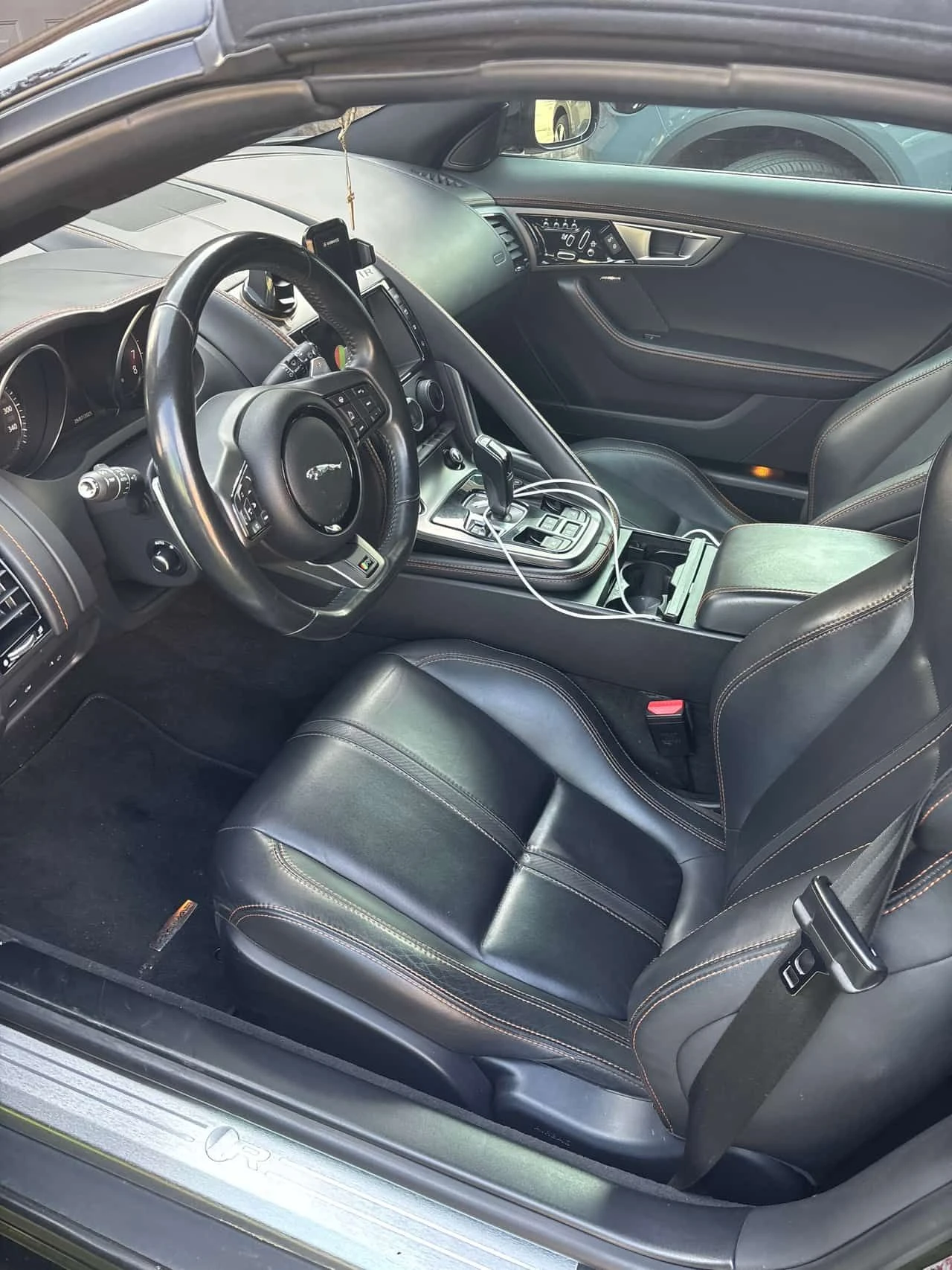 Jaguar F-Type * R * CARFAX * ���� �� �� | Mobile.bg � ����������� 6