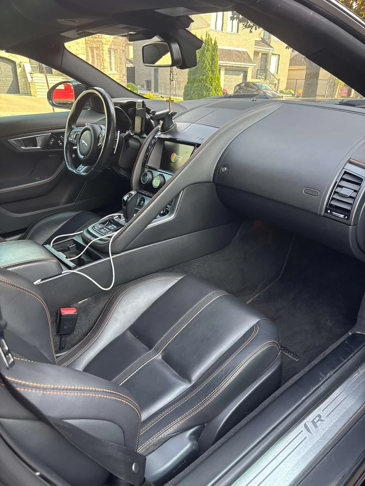 Jaguar F-Type * R * CARFAX * ���� �� �� | Mobile.bg � ����������� 7