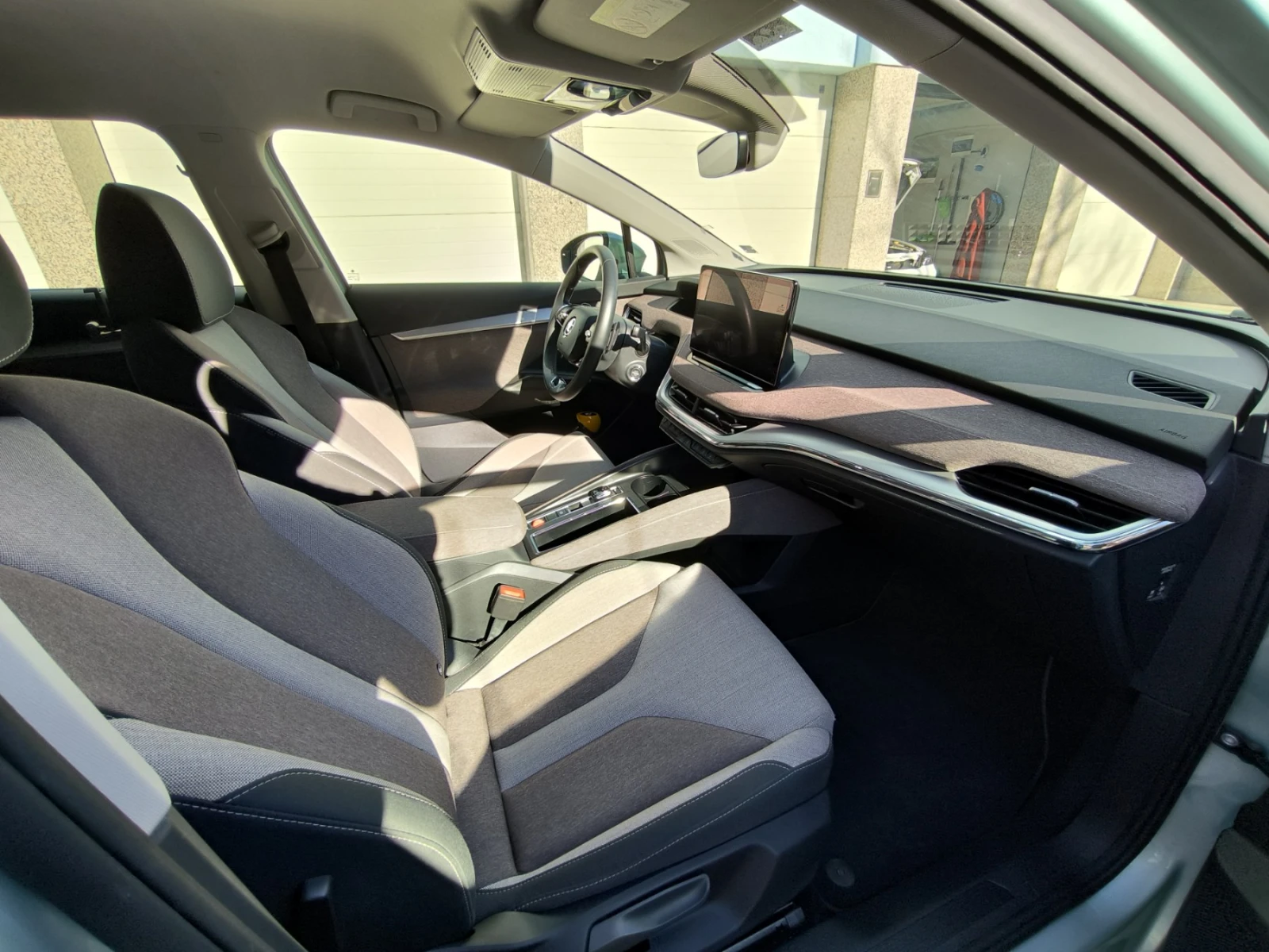 Skoda Enyaq iV60 в гаранция, снимка 7 - Автомобили и джипове - 54181344