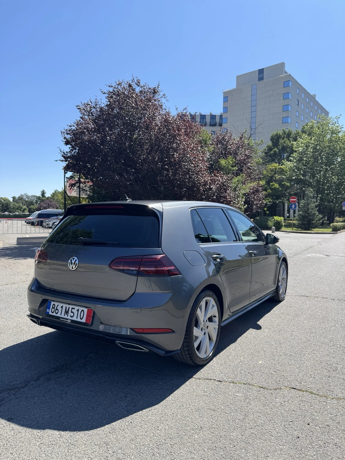 VW Golf 7 Facelift Rline Digital CH, снимка 3 - Автомобили и джипове - 55416825
