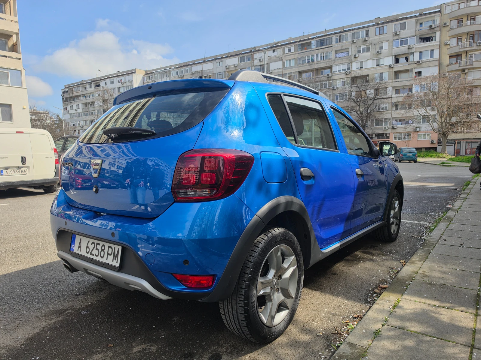 Dacia Sandero Stepway, снимка 8 - Автомобили и джипове - 54366203