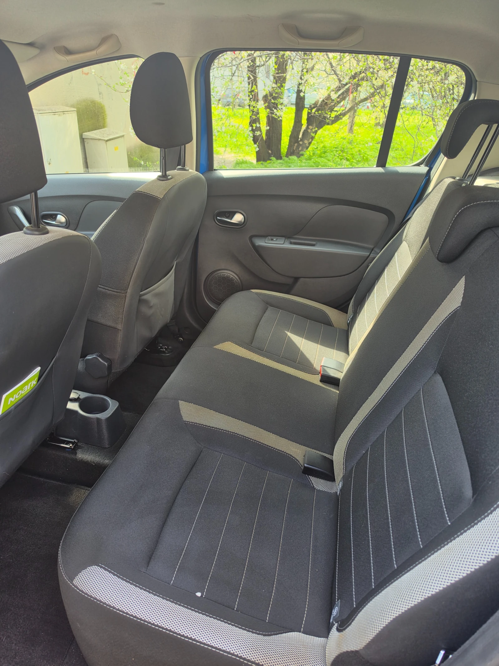 Dacia Sandero Stepway, снимка 14 - Автомобили и джипове - 54366203