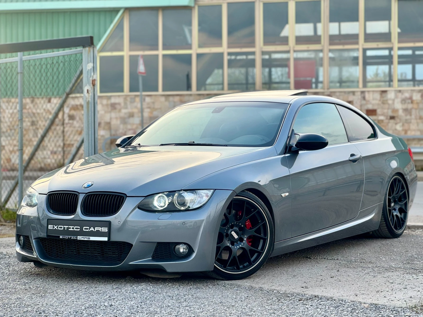 BMW 335 i DCT/DKG N54 M Pack !, снимка 3 - Автомобили и джипове - 54367678