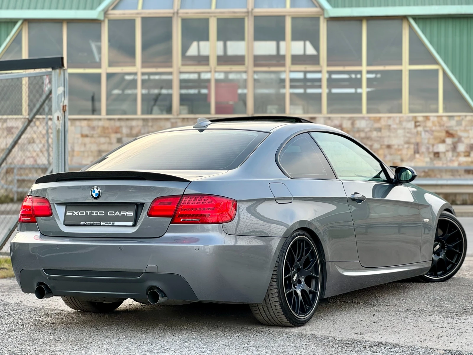 BMW 335 i DCT/DKG N54 M Pack !, снимка 4 - Автомобили и джипове - 54367678