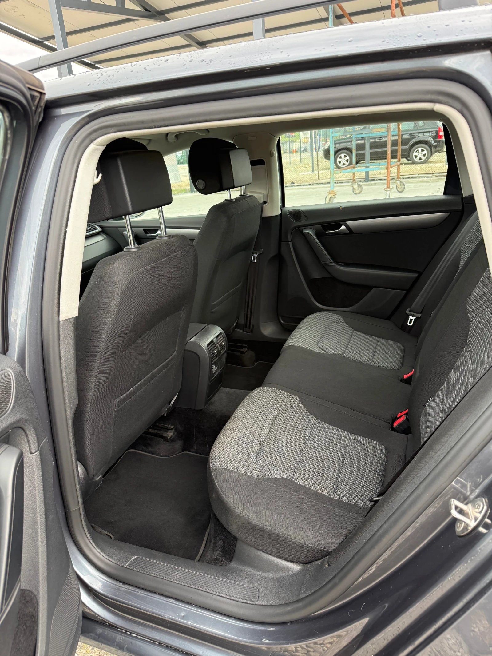 VW Passat 2.0TDI* DSG-7* ЛИЗИНГ, снимка 8 - Автомобили и джипове - 54381608