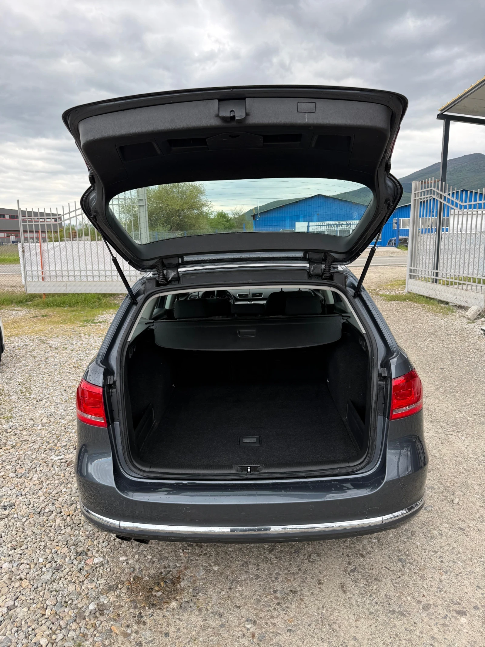 VW Passat 2.0TDI* DSG-7* ЛИЗИНГ, снимка 17 - Автомобили и джипове - 54381608