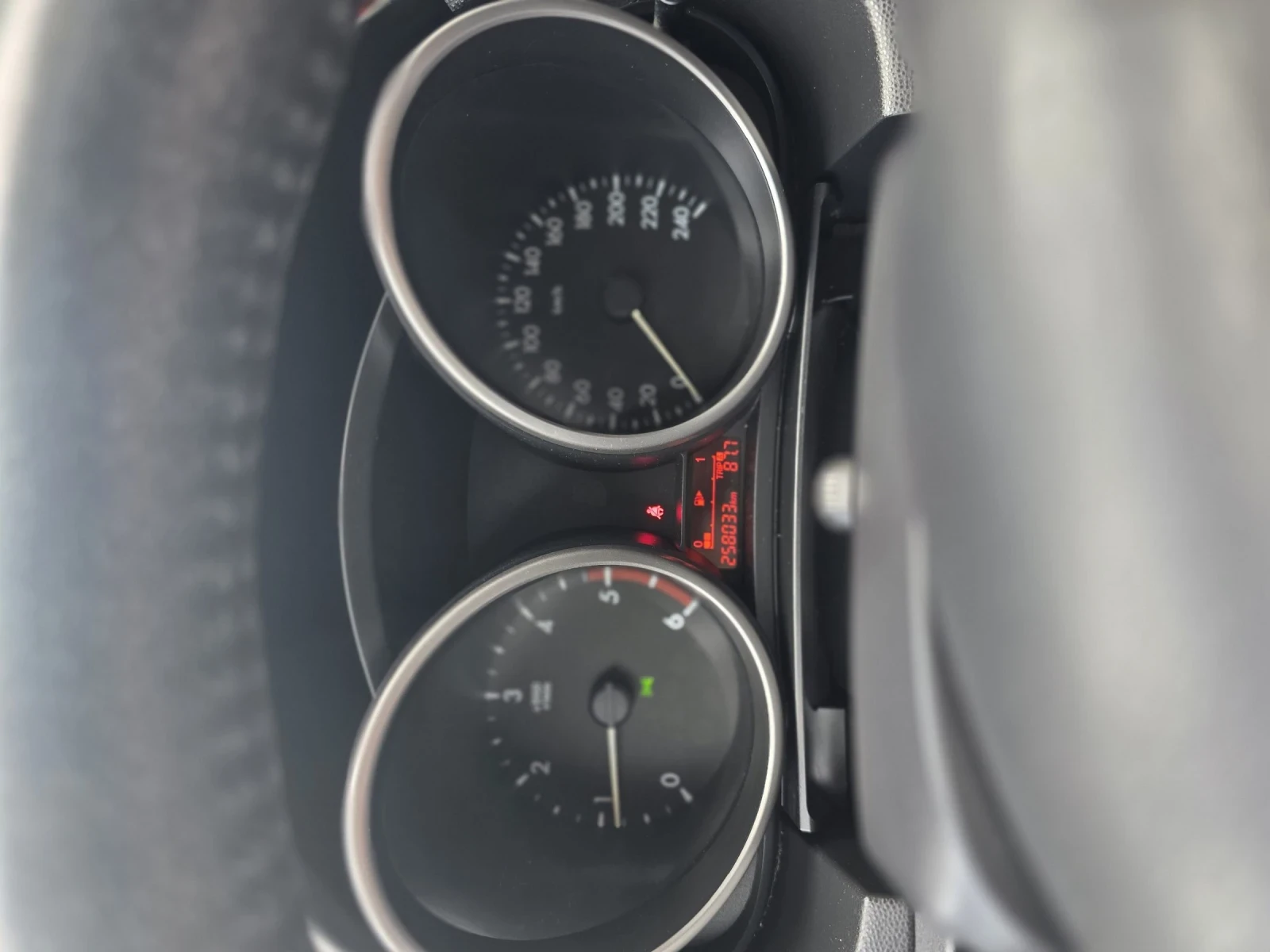 Mazda 5 1.6d 115КС. КАМЕРА, КЛИМА, 7 МЕСТА, снимка 10 - Автомобили и джипове - 54773069