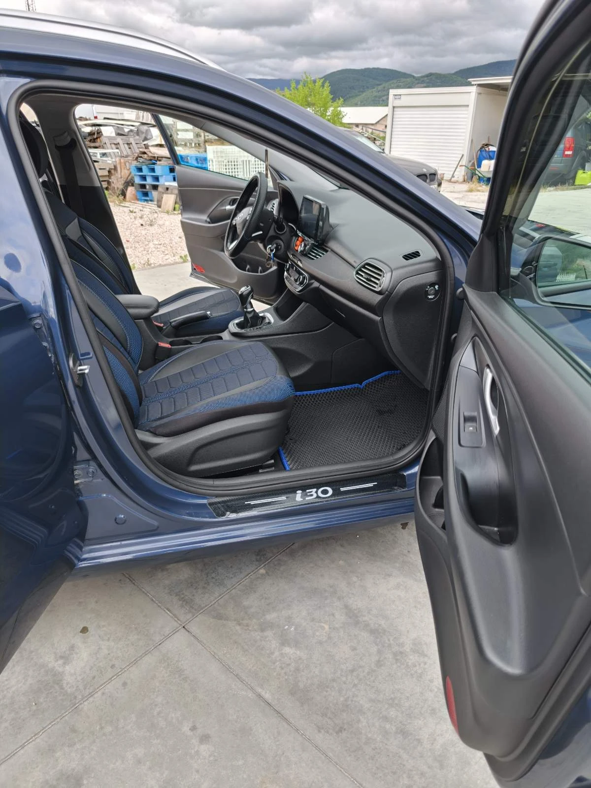 Hyundai I30 Комби, снимка 11 - Автомобили и джипове - 54880897