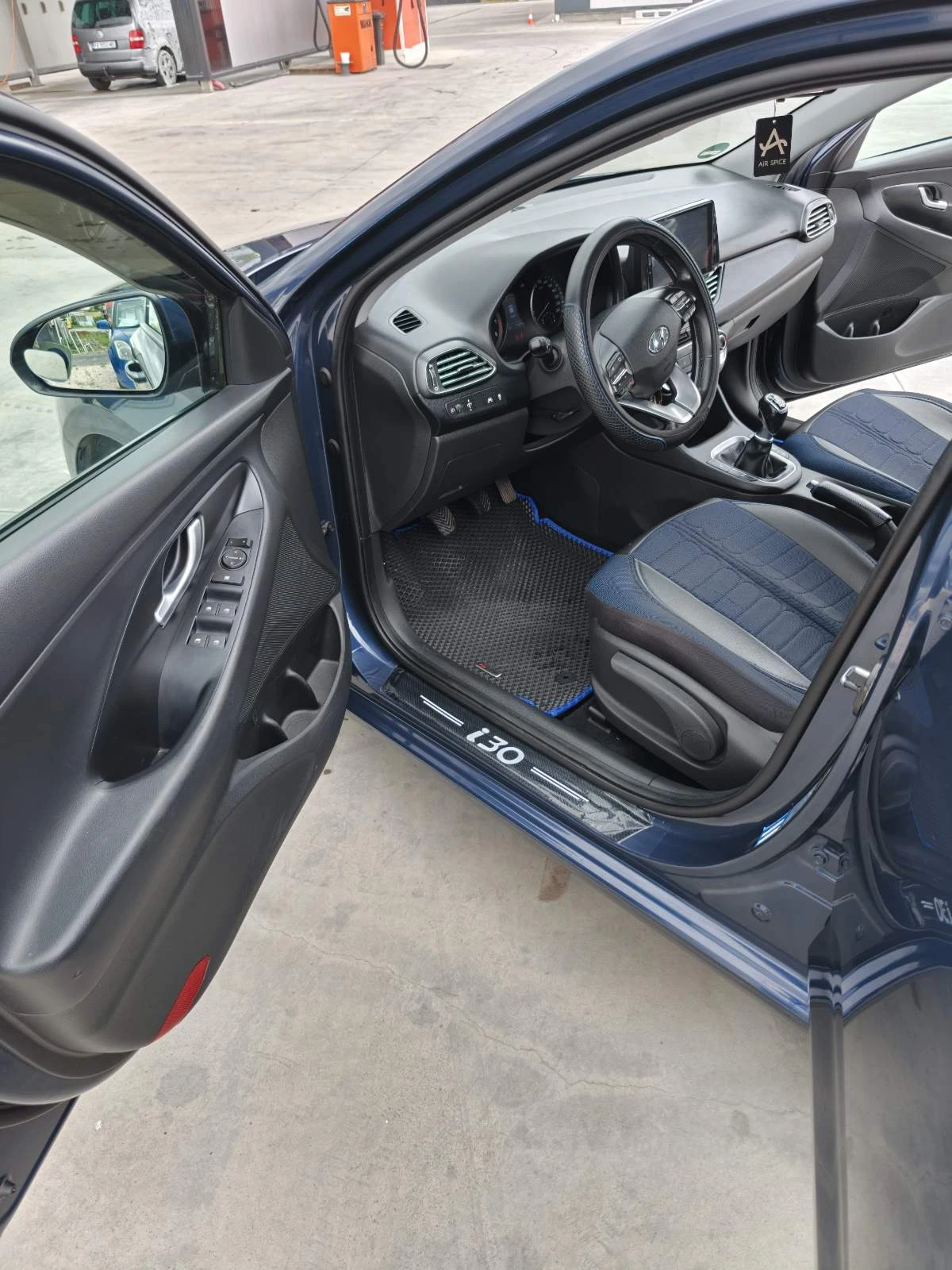 Hyundai I30 Комби, снимка 15 - Автомобили и джипове - 54880897