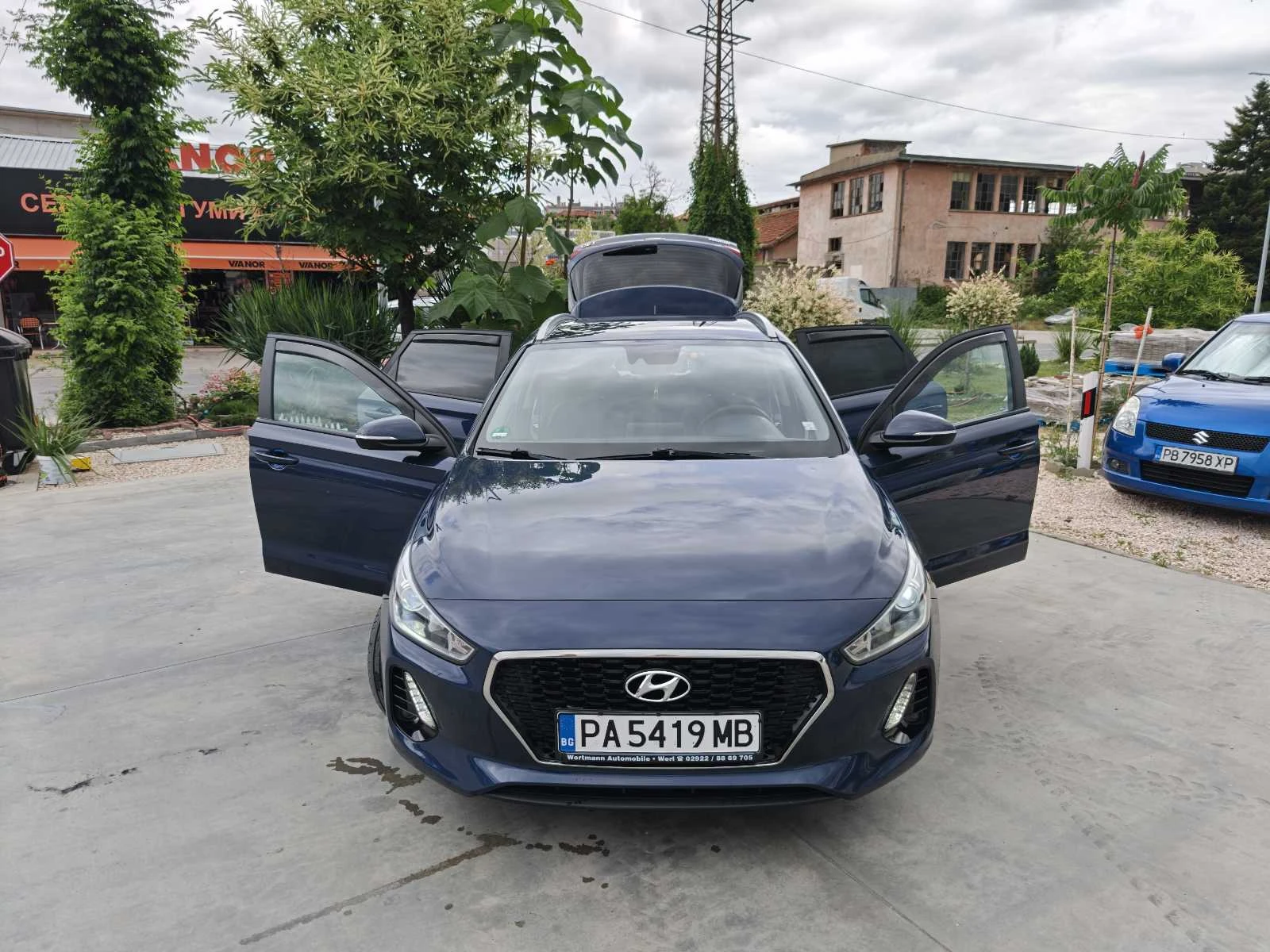 Hyundai I30 Комби, снимка 3 - Автомобили и джипове - 54880897