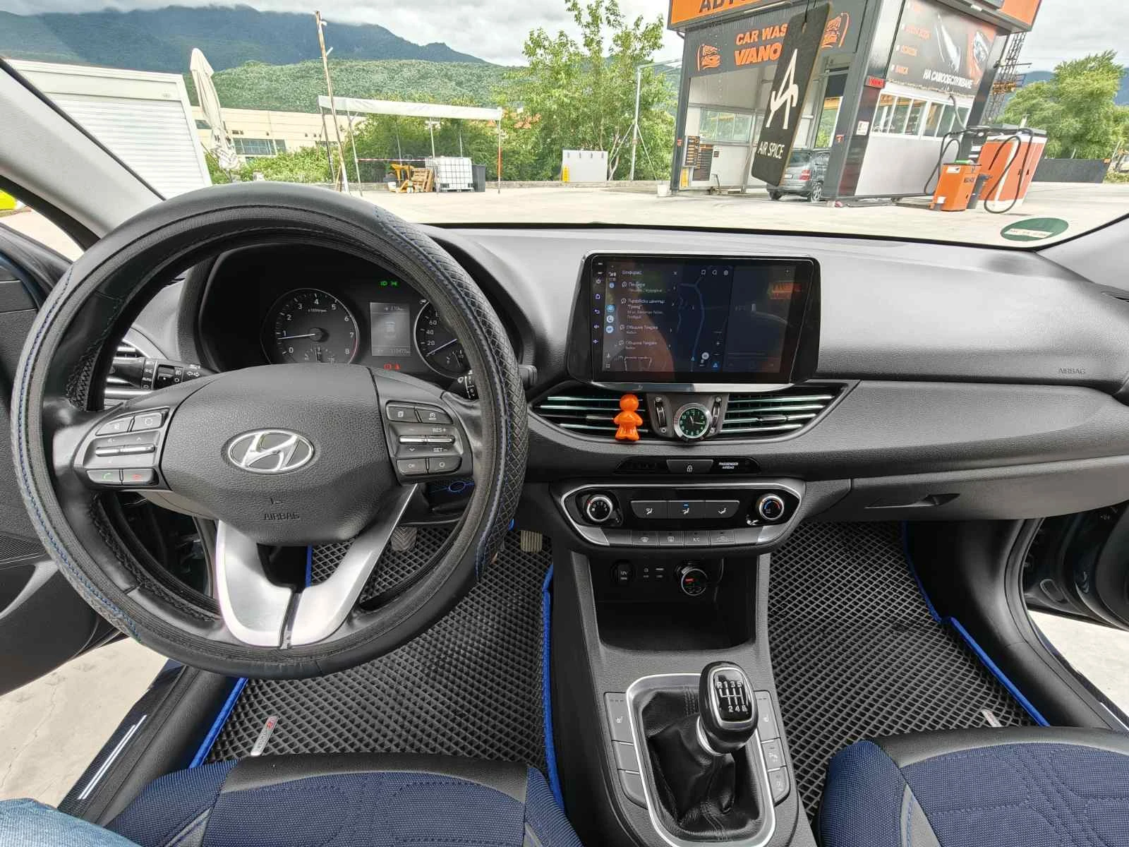 Hyundai I30 Комби, снимка 9 - Автомобили и джипове - 54880897