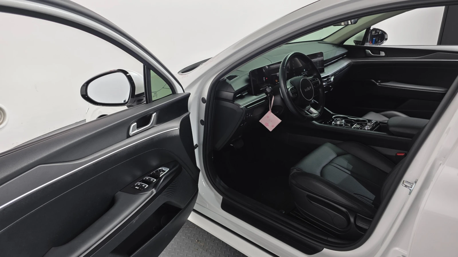 Kia K5 2.0 LPI (Газ), снимка 12 - Автомобили и джипове - 55461752