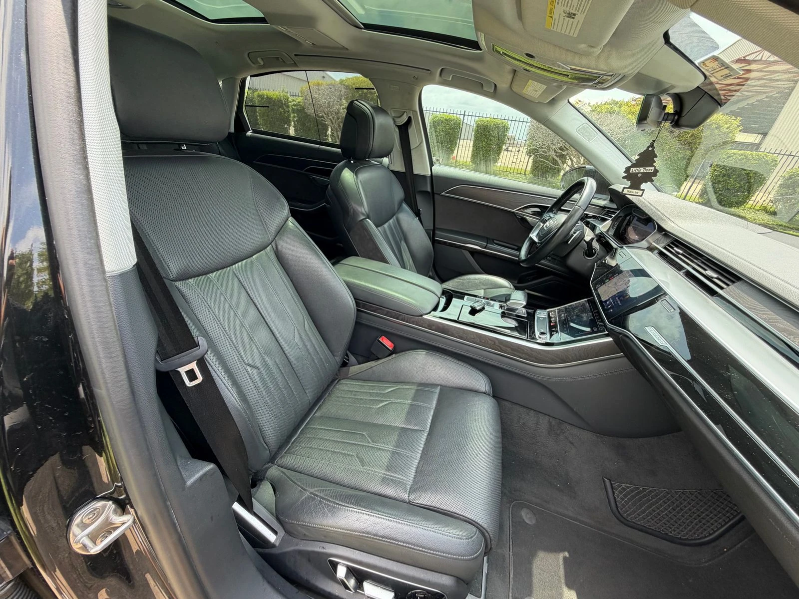 Audi A8 2020* 4.0T* МАСАЖ* ОБДУХ* 360* HUD* FULL MAXX, снимка 14 - Автомобили и джипове - 55611116