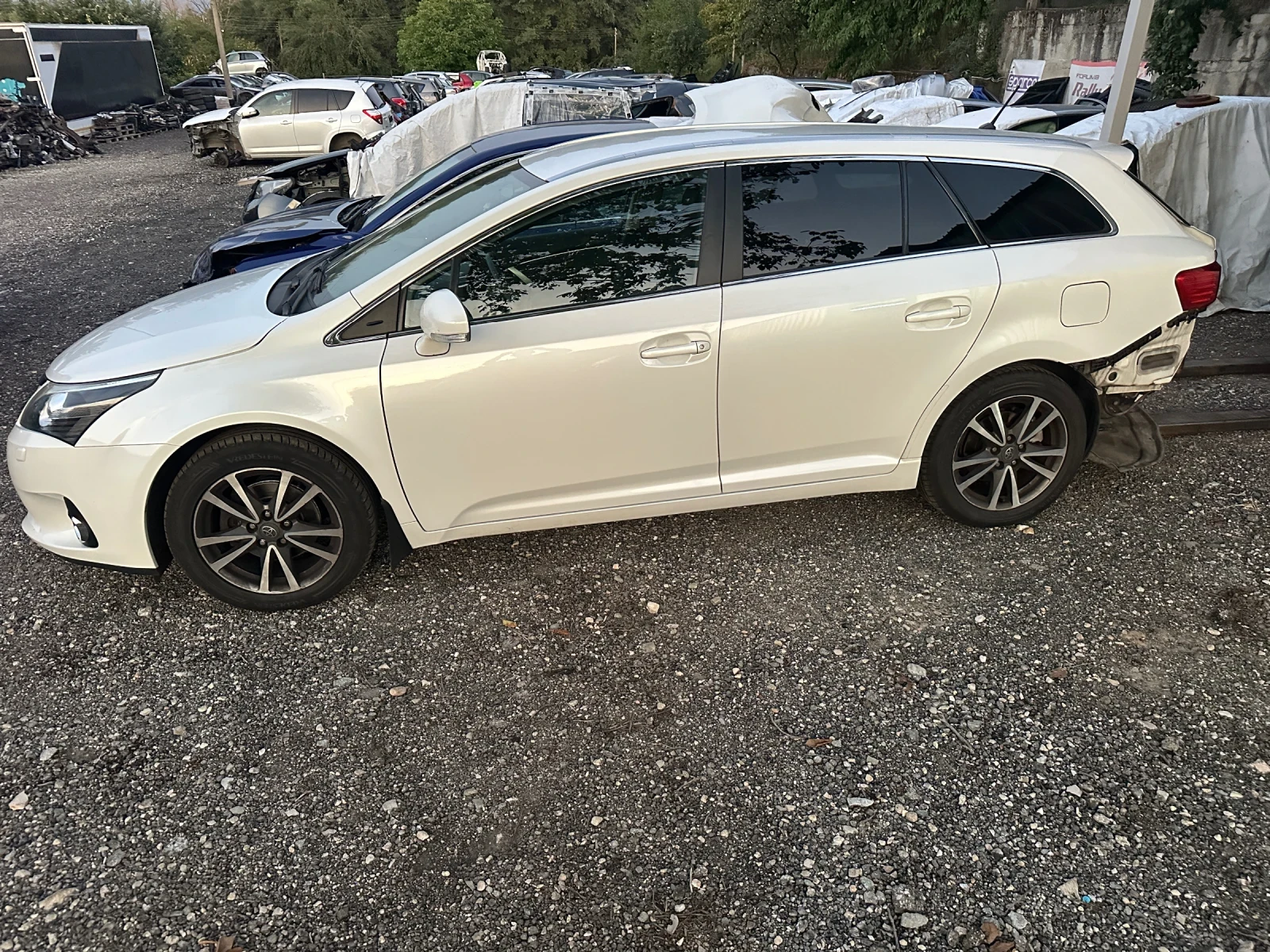 Toyota Avensis 2.0 d4d 124�� �� �����! | Mobile.bg � ����������� 4