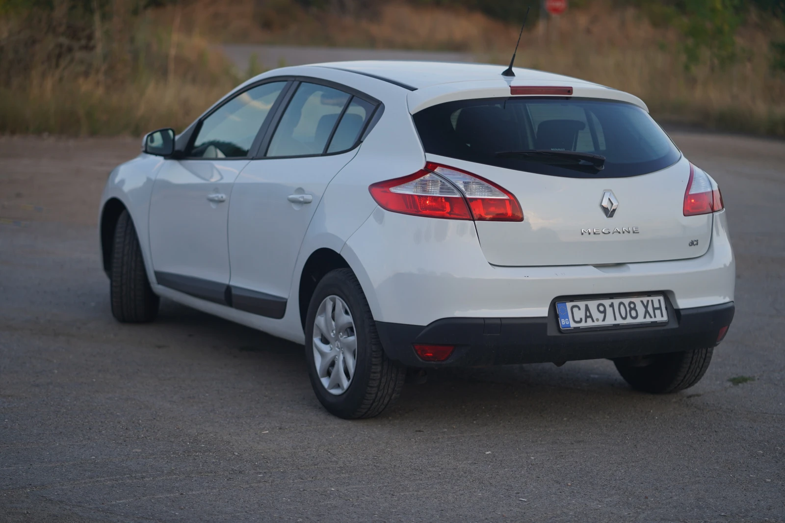 Renault Megane, снимка 3 - Автомобили и джипове - 55952501