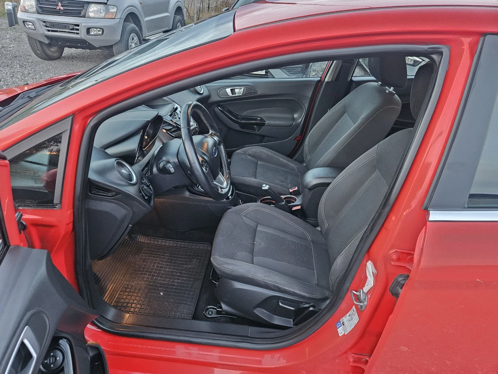 Ford Fiesta 1.5tdci Euro6 | Mobile.bg � ����������� 10