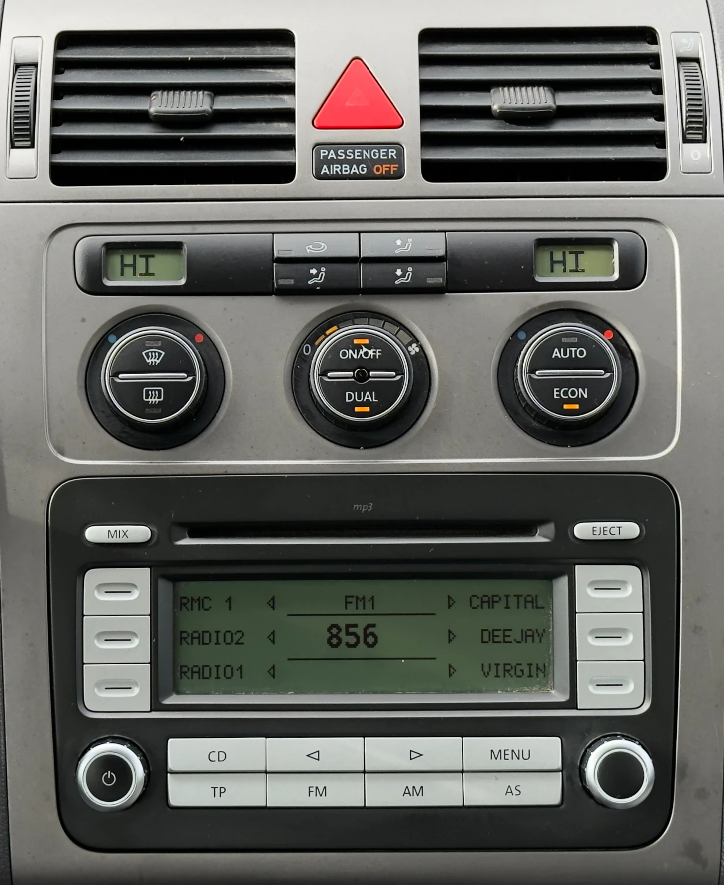 VW Touran 2.0i//МЕТАН* FACELIFT* ITALY, снимка 11 - Автомобили и джипове - 56686973
