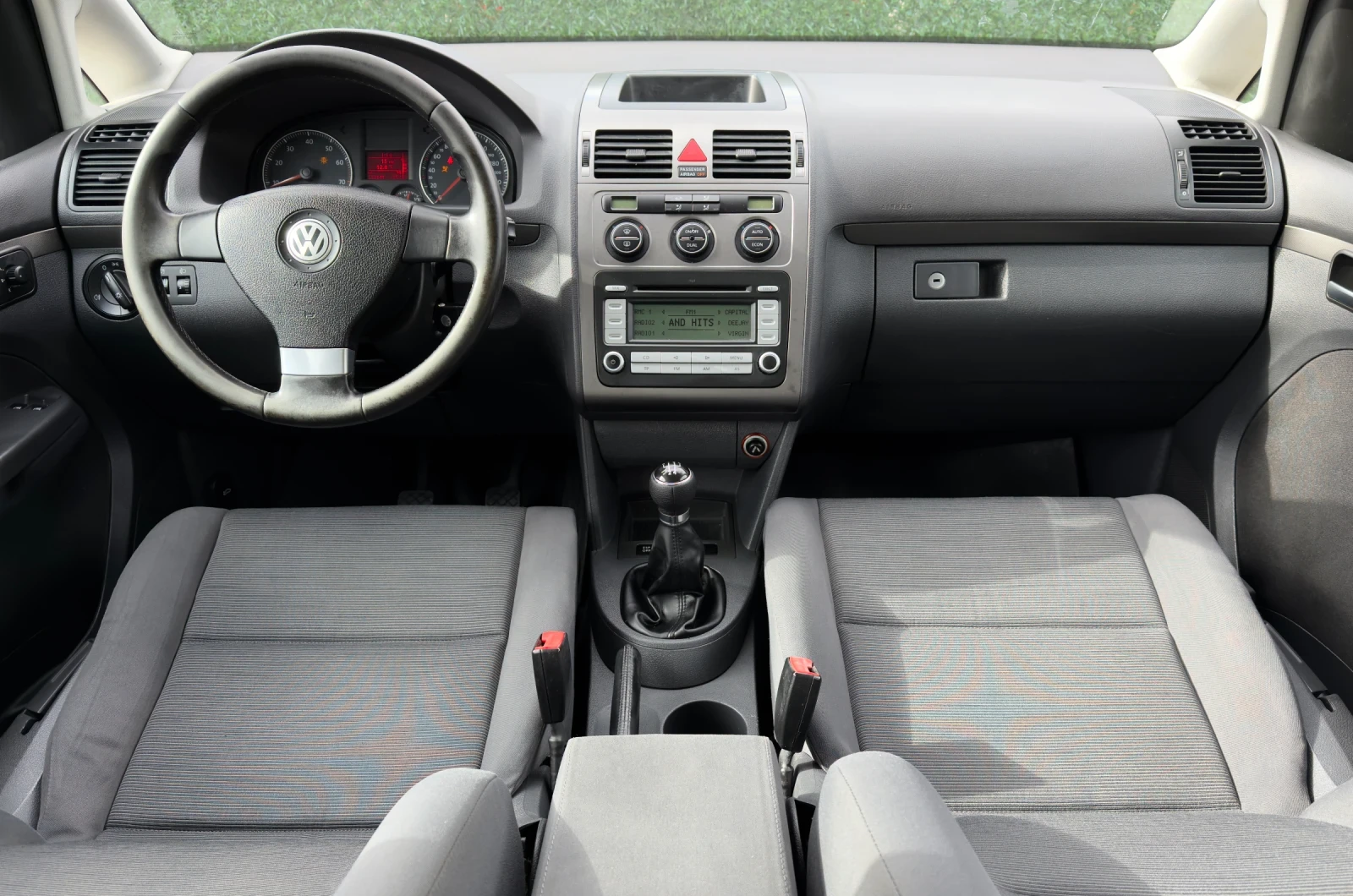 VW Touran 2.0i//МЕТАН* FACELIFT* ITALY, снимка 8 - Автомобили и джипове - 56686973