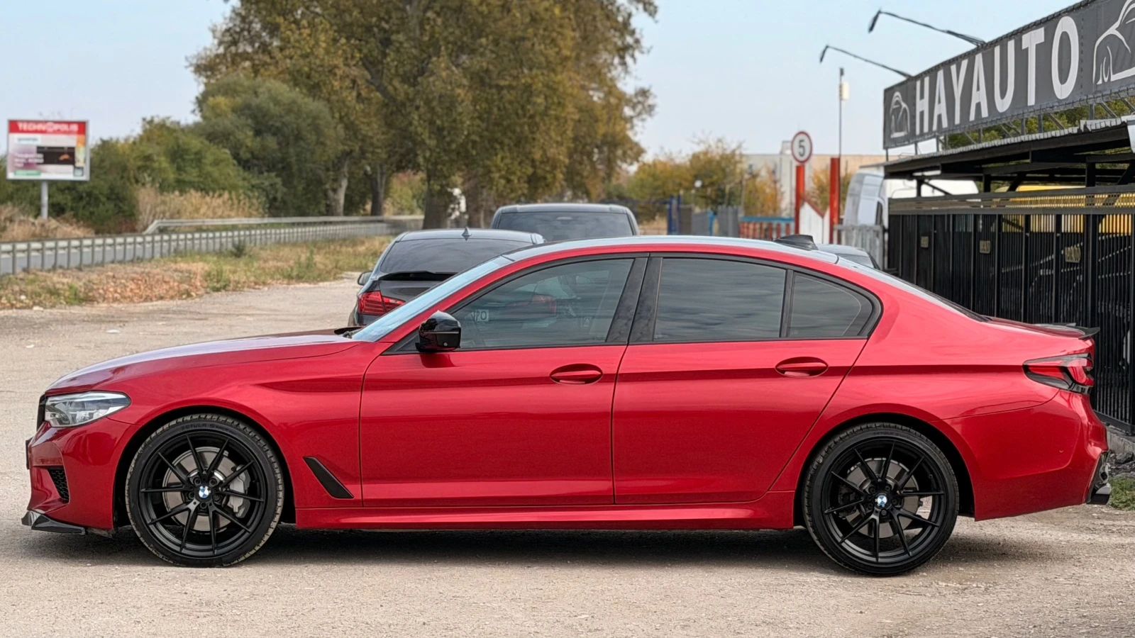 BMW 530 d= xDrive= Exclusive= M5-performance= Distronic= H, снимка 8 - Автомобили и джипове - 56746003