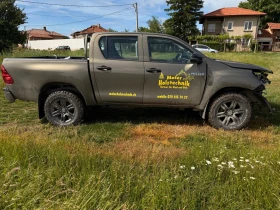 Обява за продажба на Toyota Hilux 2.4 , 2025г. 14000 км ~34 999 лв. - изображение 2