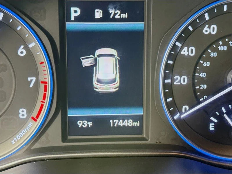 Hyundai Kona !SEL FWD!* АвтоКредит* Цена до БГ* , снимка 5 - Автомобили и джипове - 53419010