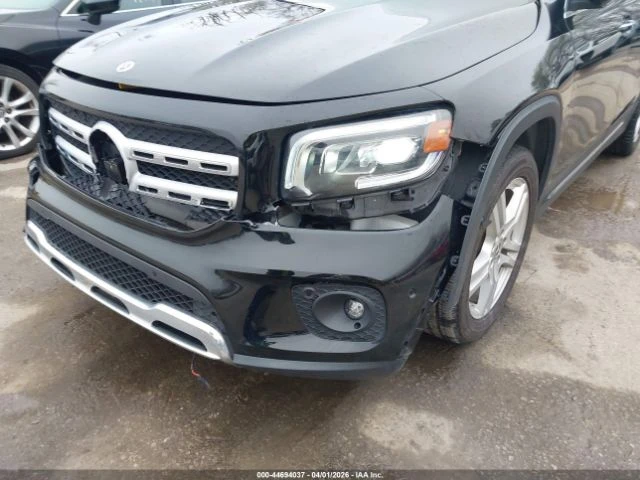 Mercedes-Benz GLB 250 * 4MATIC* КОЖА* ПОДГРЕВ* ПАНОРАМА* LED* , снимка 17 - Автомобили и джипове - 54766574