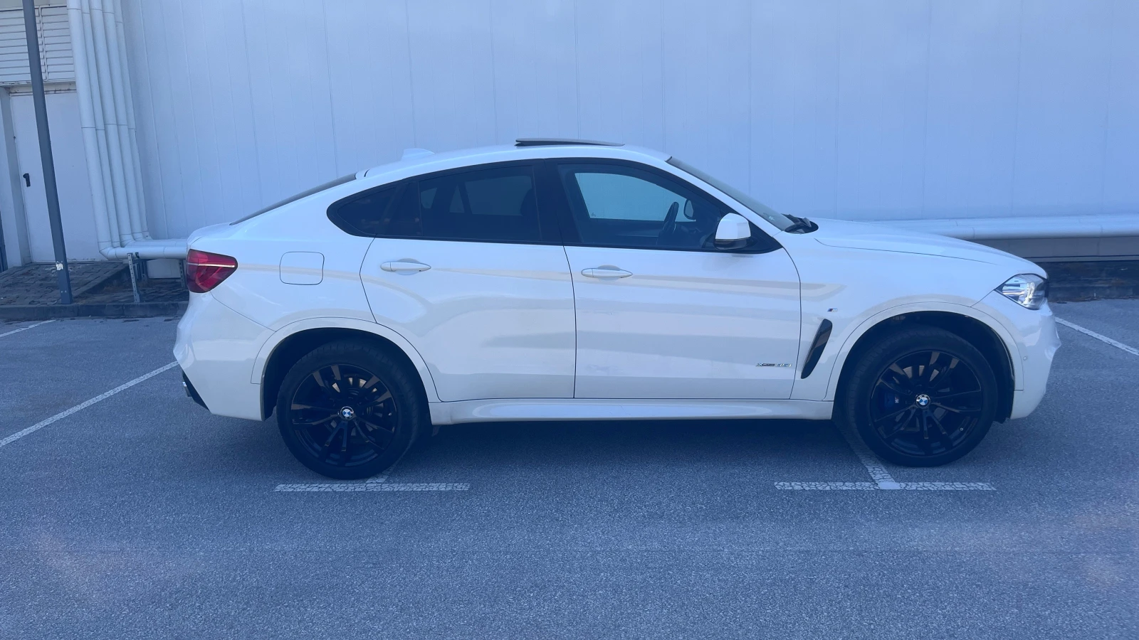 BMW X6 35i M Paket Distr Ambient Digital 360 HarmanKardon - изображение 9