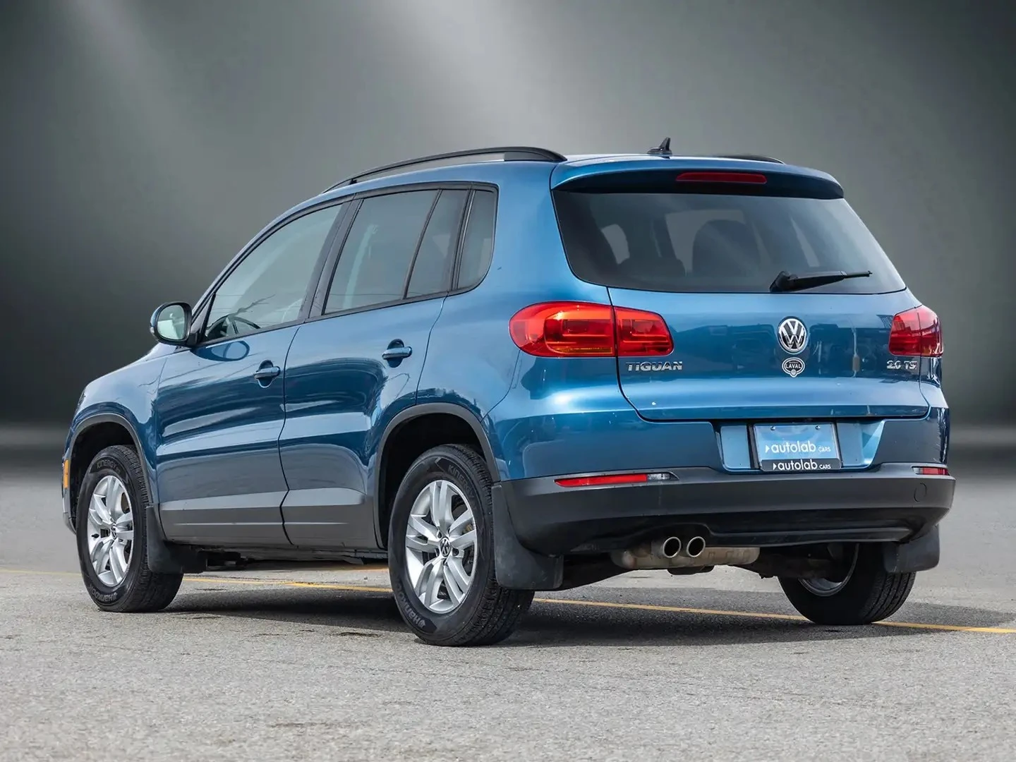 VW Tiguan Trendline * AвтоКредит * (ЦЕНА ДО БГ), снимка 4 - Автомобили и джипове - 55138913