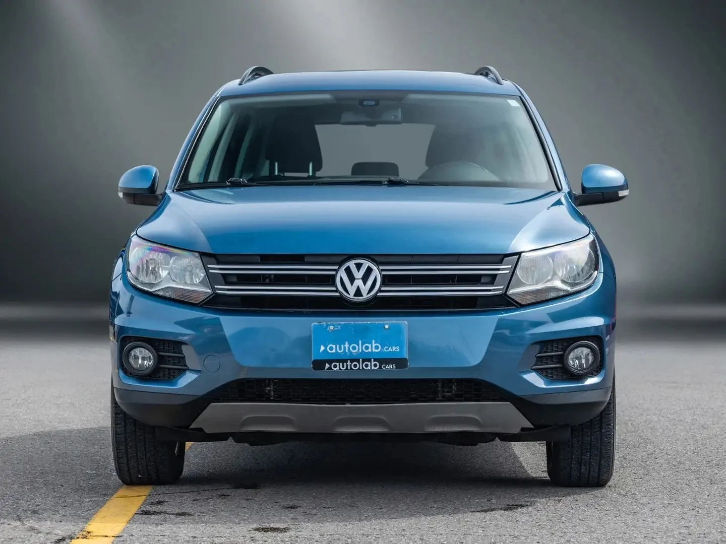 VW Tiguan Trendline * AвтоКредит * (ЦЕНА ДО БГ), снимка 2 - Автомобили и джипове - 55138913