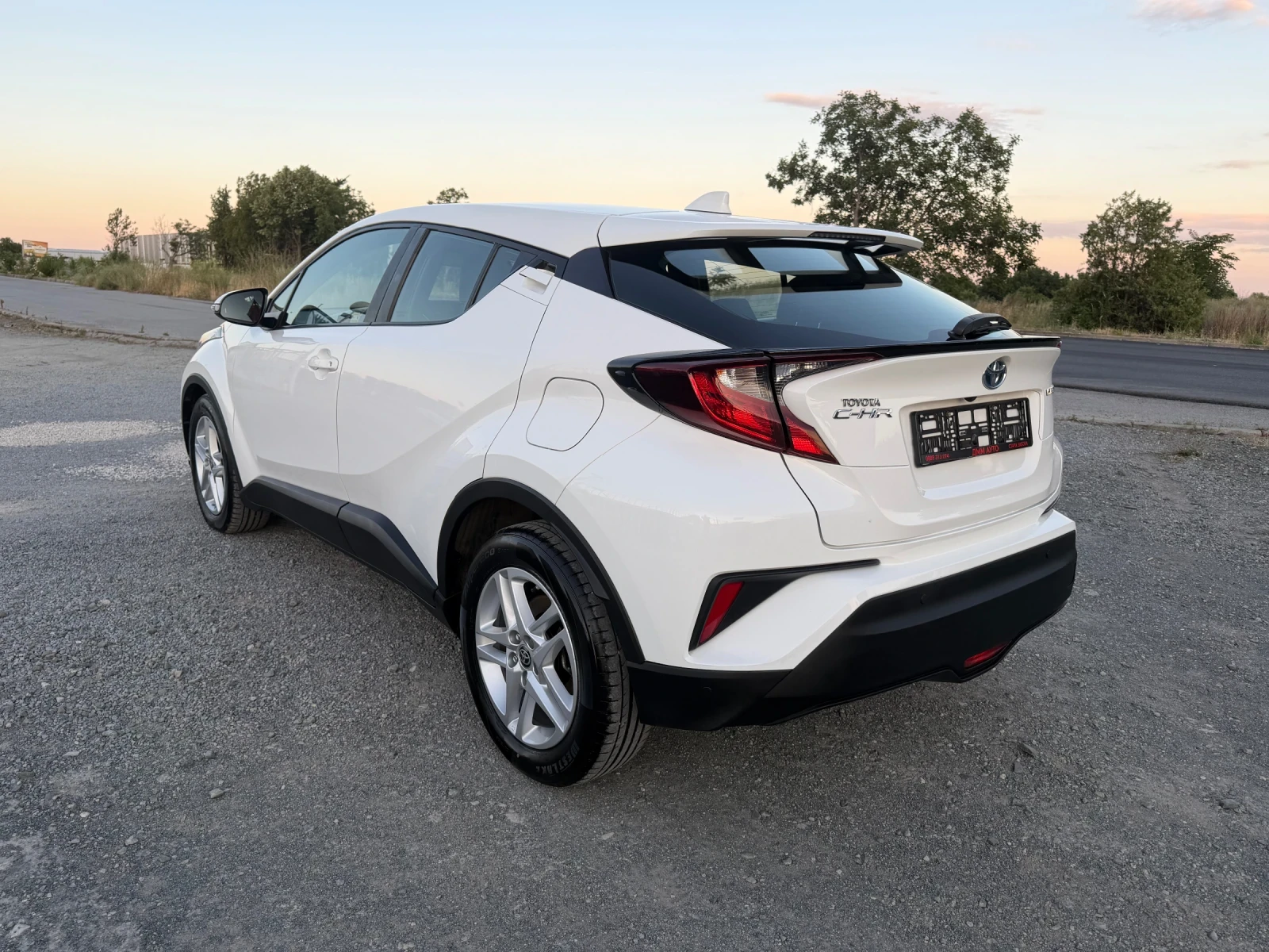 Toyota C-HR HYBRID / FACELIFT / ЕВРО6 / YOUTUBE / WAZE , снимка 7 - Автомобили и джипове - 55287259