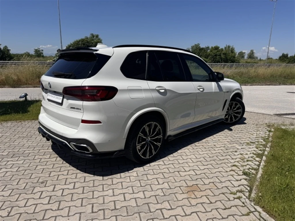 BMW X5 xDrive45e, снимка 2 - Автомобили и джипове - 55315078