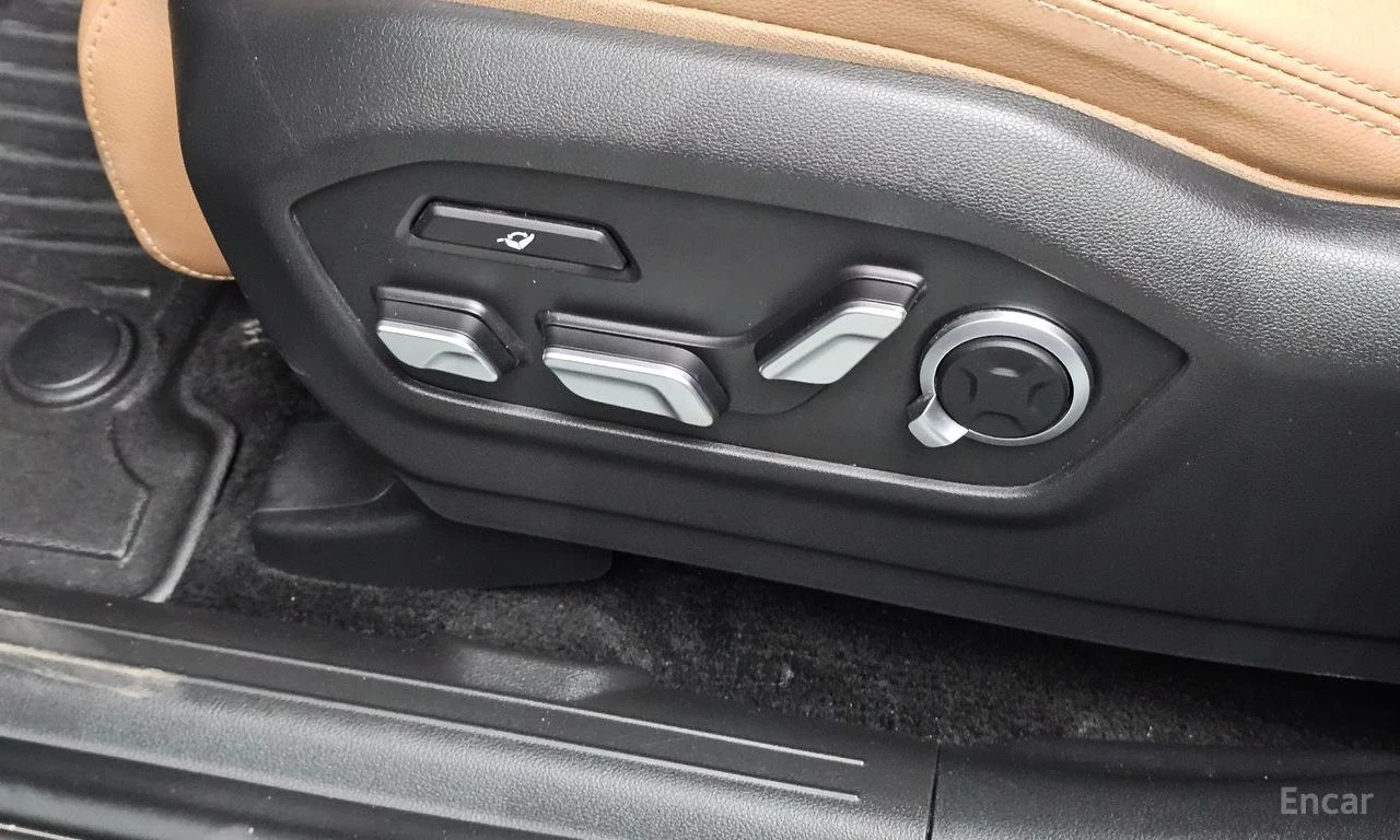 Hyundai Santa fe 1.6* HYBRID* PRESTIGE* ПОДГРЕВ* ОБДУХВАНЕ* 360КАМЕ, снимка 6 - Автомобили и джипове - 55350856