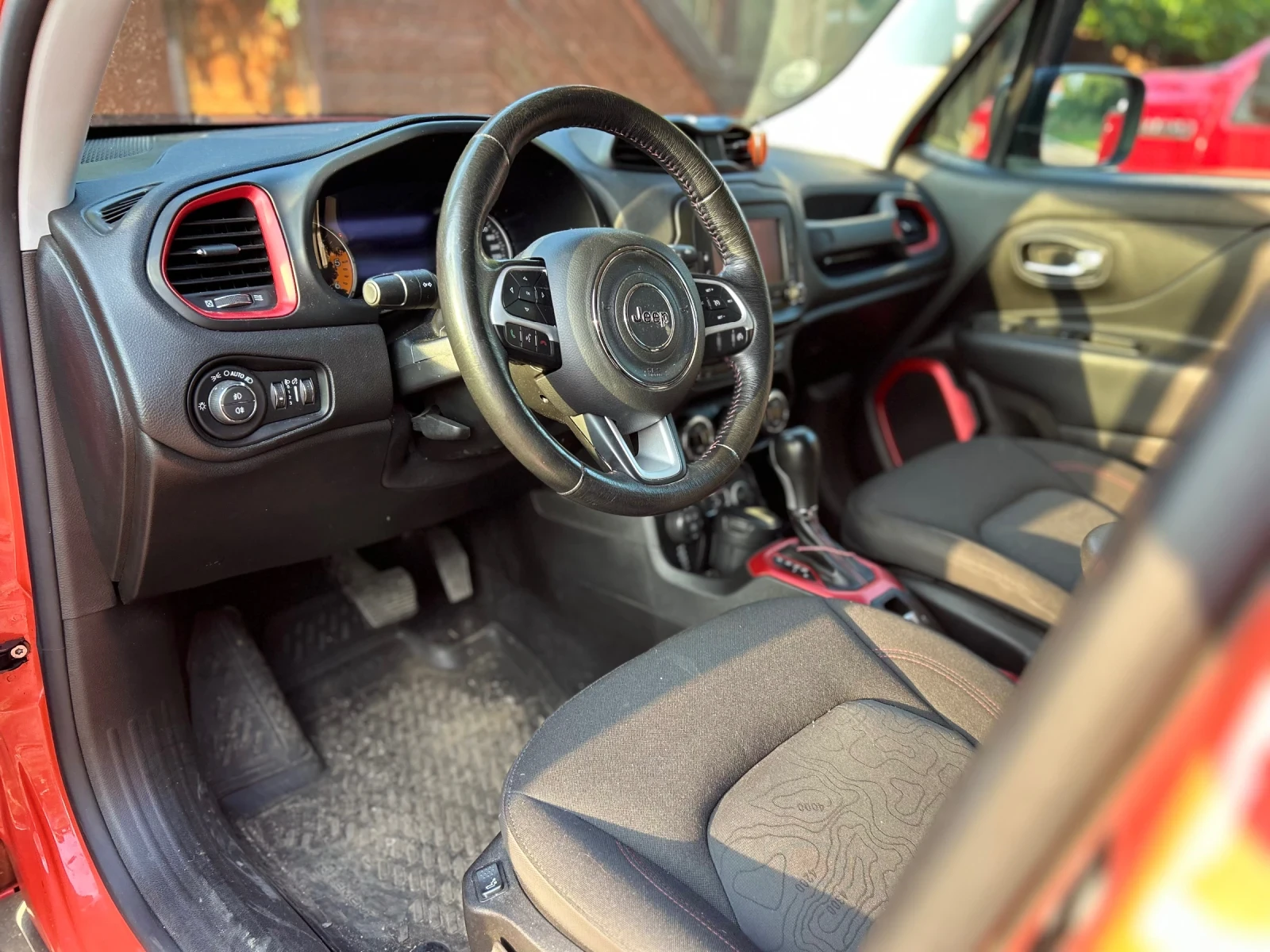 Jeep Renegade 2.0 M-Jet Trailhawk 4x4, снимка 7 - Автомобили и джипове - 55419427
