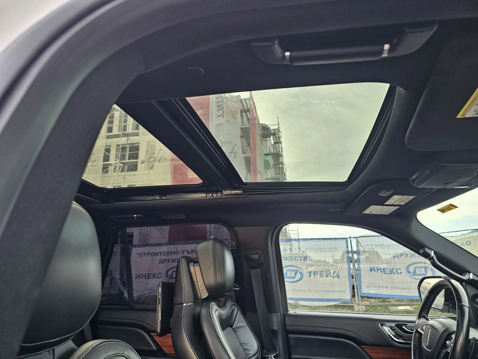 Lincoln Navigator, снимка 9 - Автомобили и джипове - 56432180