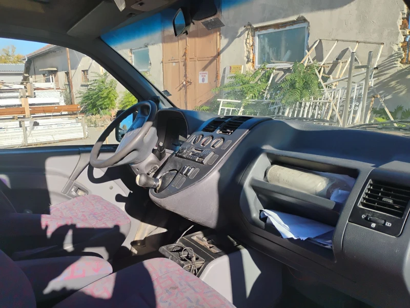 Mercedes-Benz Vito 110D, снимка 9 - Бусове и автобуси - 47726953