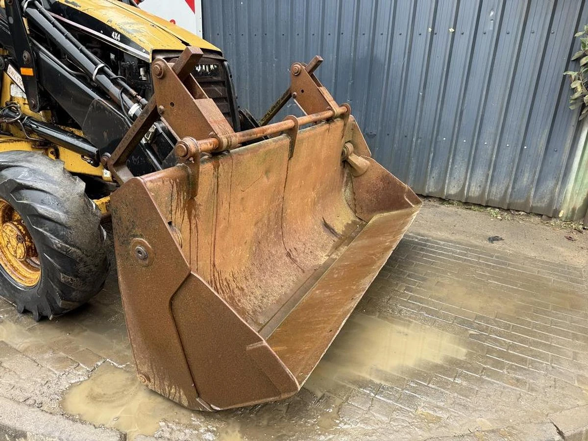 Багер Caterpillar 428C - изображение 3