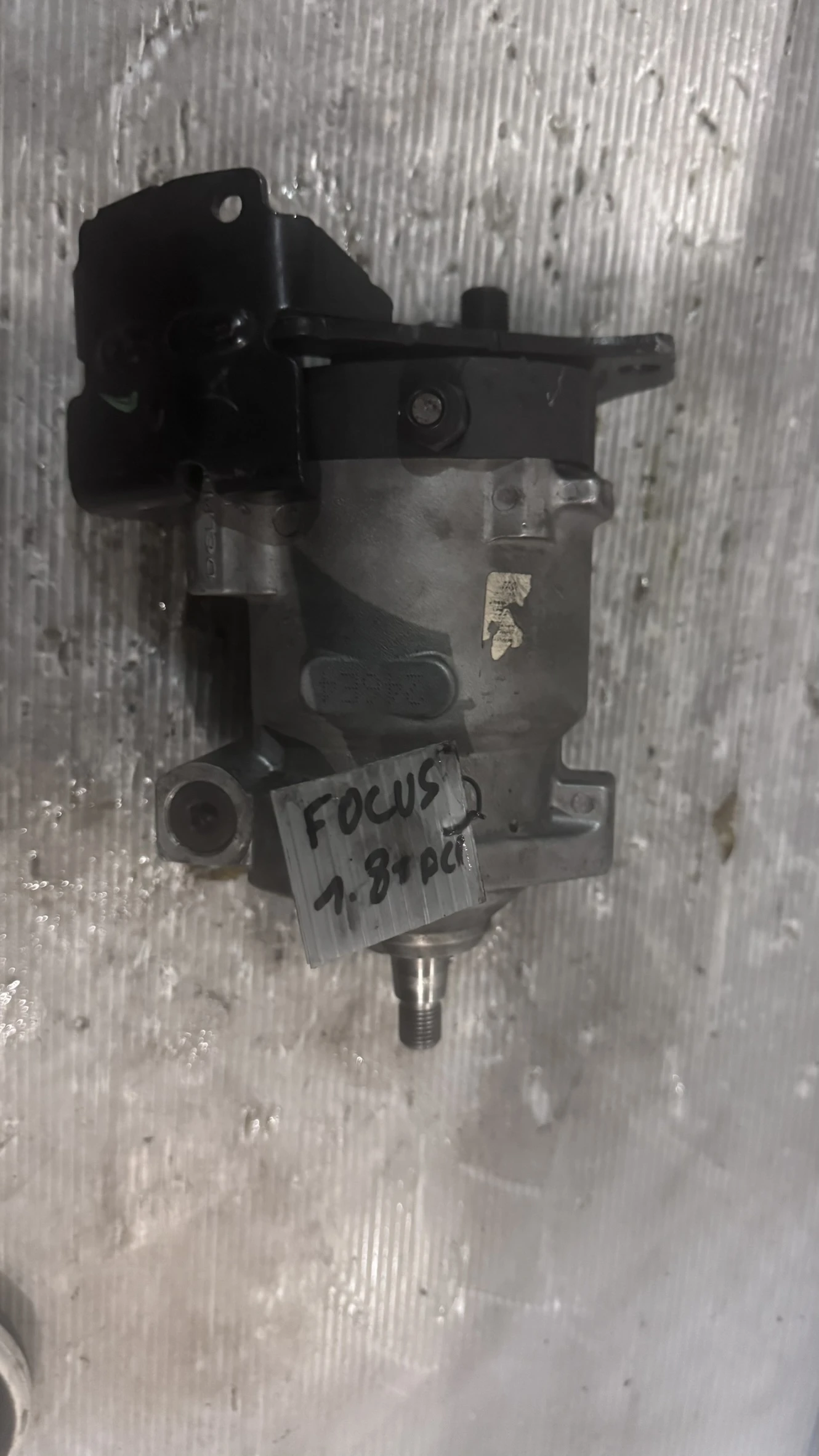     ()  Ford Focus - 9303-102D | Mobile.bg   1