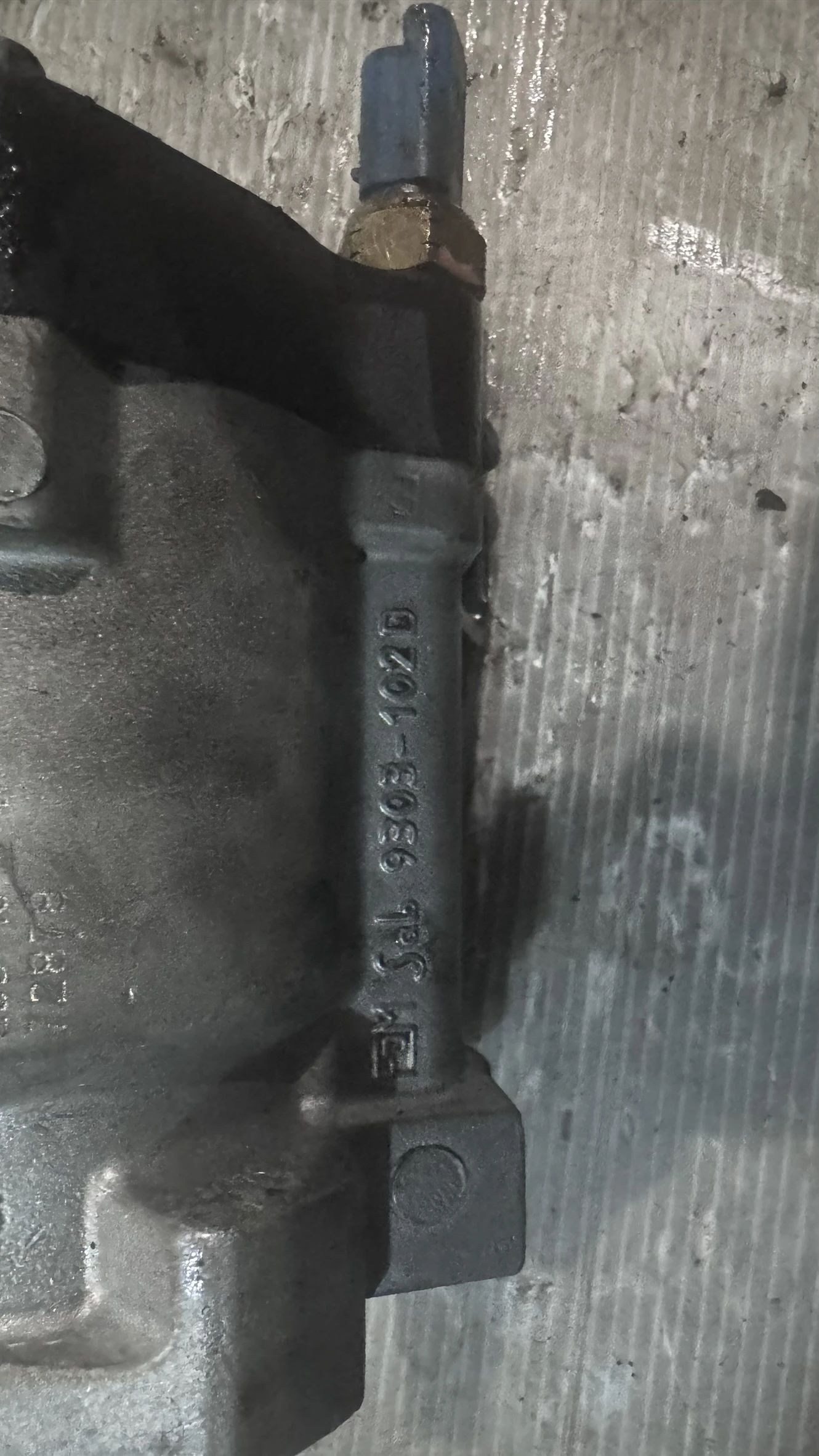     ()  Ford Focus - 9303-102D | Mobile.bg   2