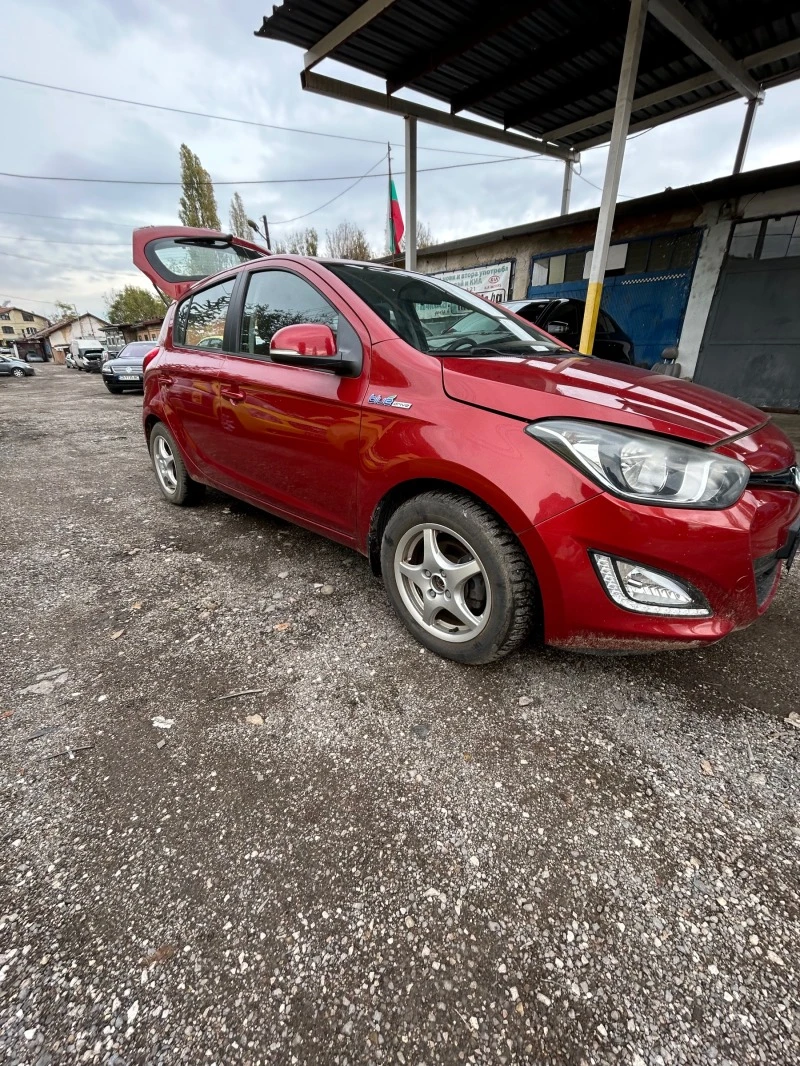 Hyundai I20 1.1crdi, снимка 4 - Автомобили и джипове - 42946648