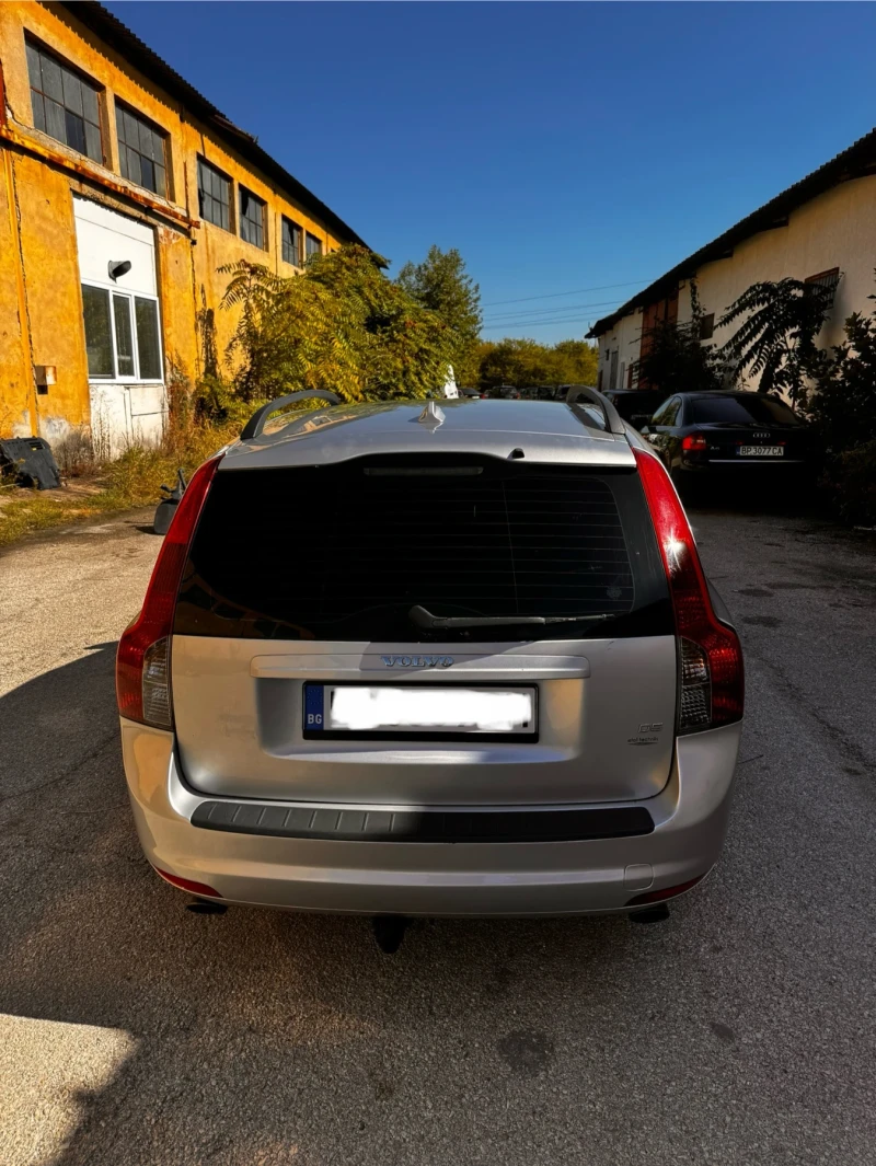 Volvo V50 2.4D Swiss, снимка 4 - Автомобили и джипове - 47385640