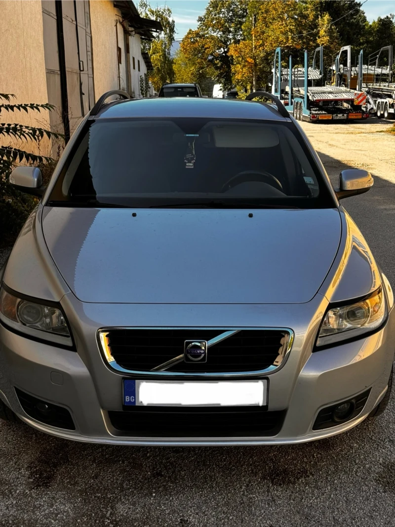 Volvo V50 2.4D Swiss, снимка 1 - Автомобили и джипове - 47385640