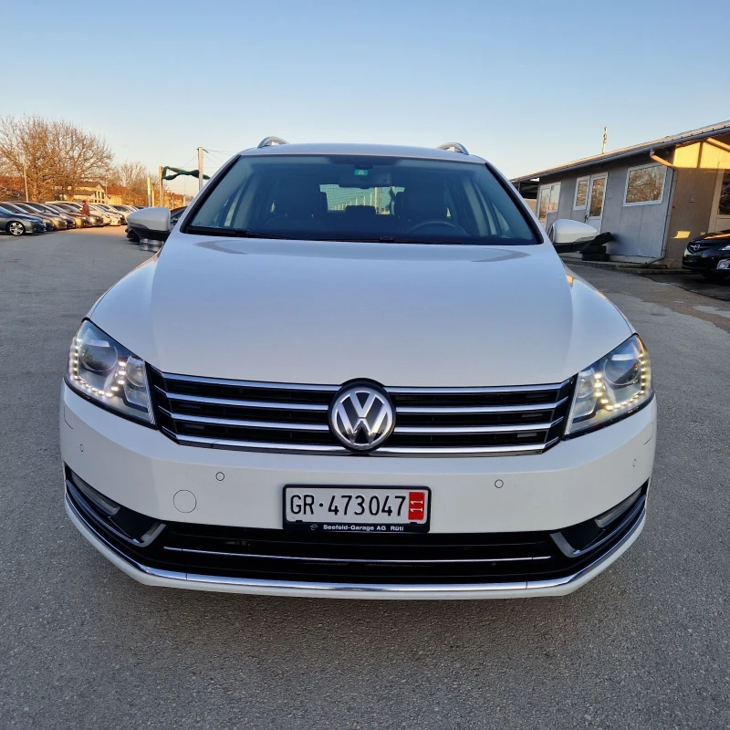 VW Passat 2.0 TDi 4Х4 ДИСТРОНИК КЕЙЛЕС ШВЕЙЦАРИЯ , снимка 2 - Автомобили и джипове - 48716480