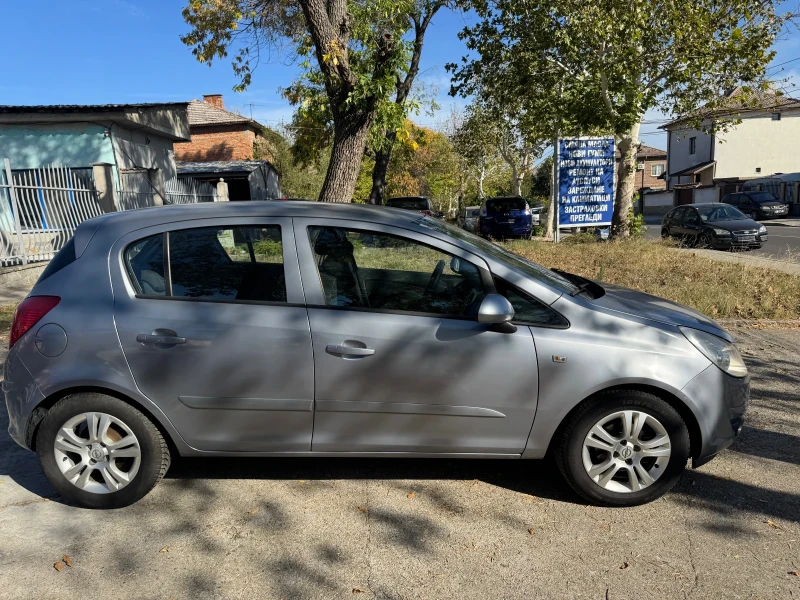 Opel Corsa 1.2 BENZIN AUSTRIA, снимка 4 - Автомобили и джипове - 48771903