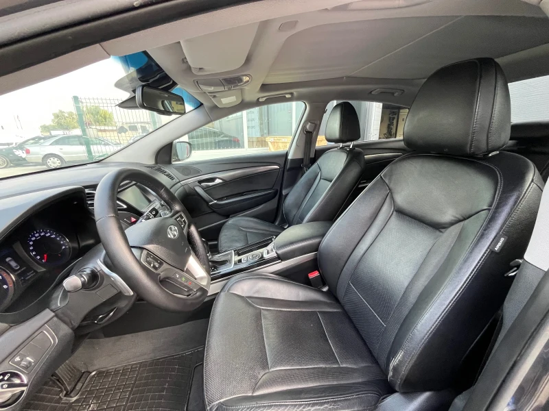 Hyundai I40 2.0 Premium/ Седан, снимка 11 - Автомобили и джипове - 52077142