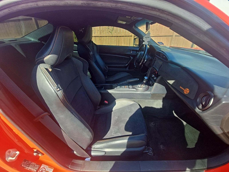 Toyota GT86 860 Special Edition, снимка 8 - Автомобили и джипове - 52365349