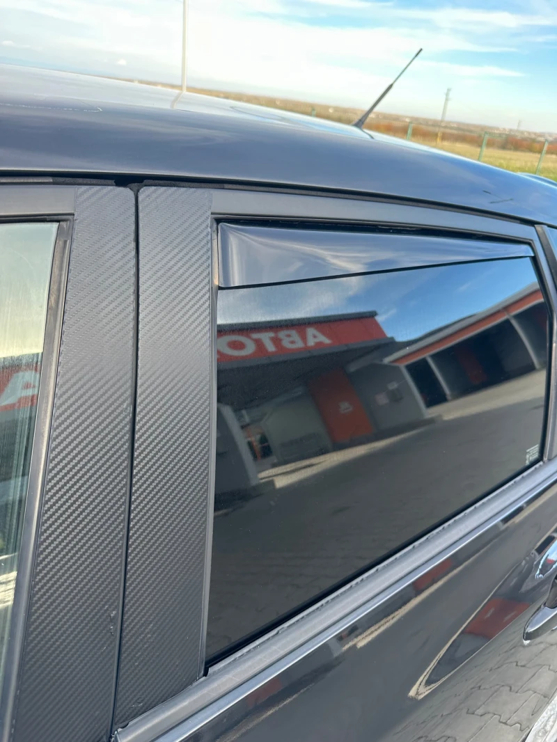 Mazda 3 1.6, снимка 9 - Автомобили и джипове - 52891748