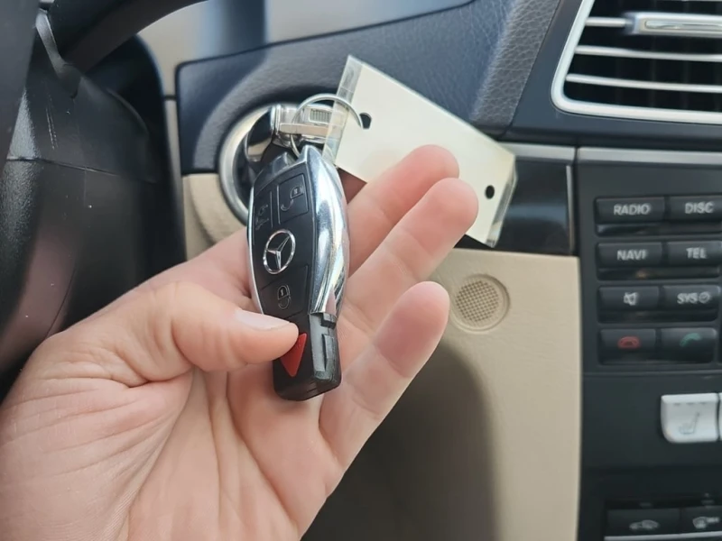 Mercedes-Benz E 350 * CARFAX * ЦЕНА ДО БЪЛГАРИЯ, снимка 11 - Автомобили и джипове - 52708390